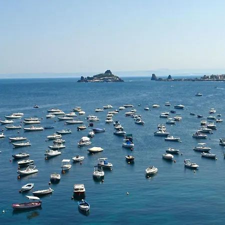 شقة Terrazza Reale آتْشّي كاستيلّو